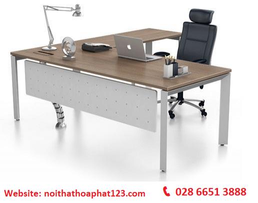 TOP 5 mẫu bàn làm việc chân sắt Hòa Phát hiện đại đẹp mắt cho trưởng phòng